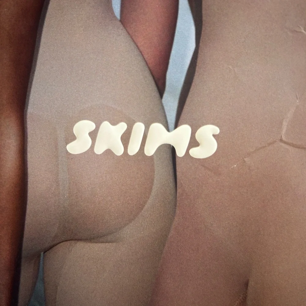 SKIMS Jasper Shapewear Bodysuit - Picture 7 of 7